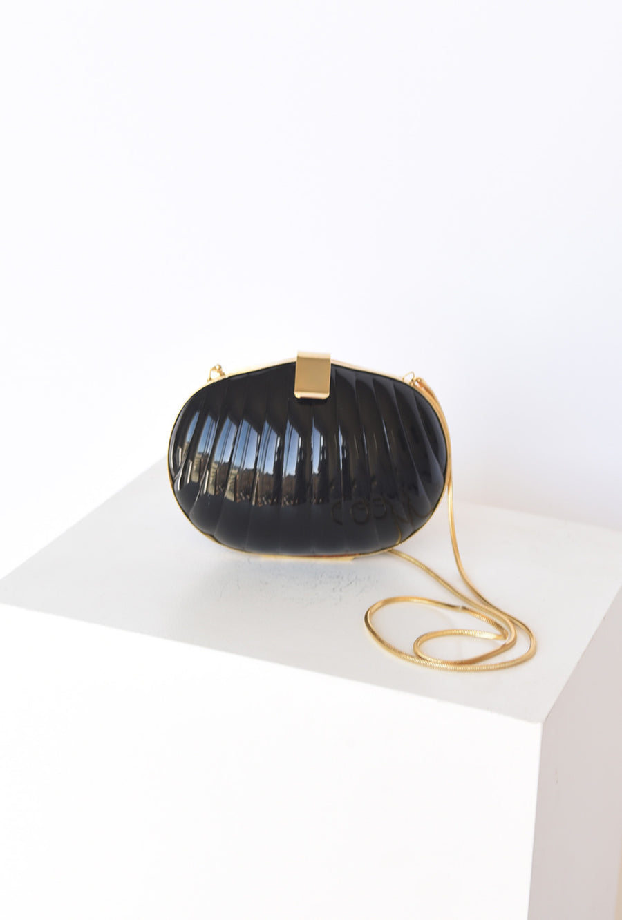 Vintage Deco Shell Clutch