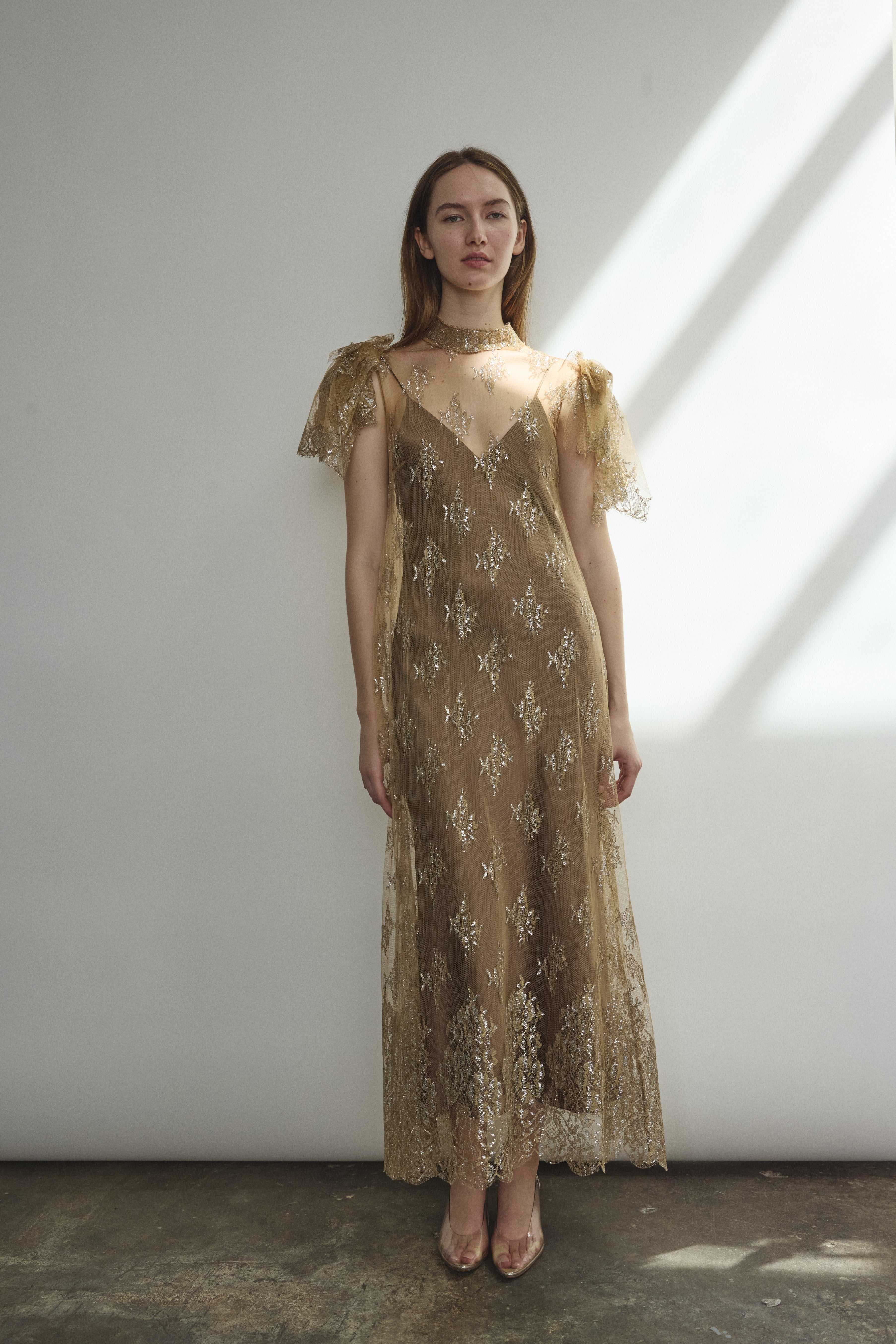 Moony Lace Gown - Mink L / Mink Moony Lace Gown - Mink L / Mink