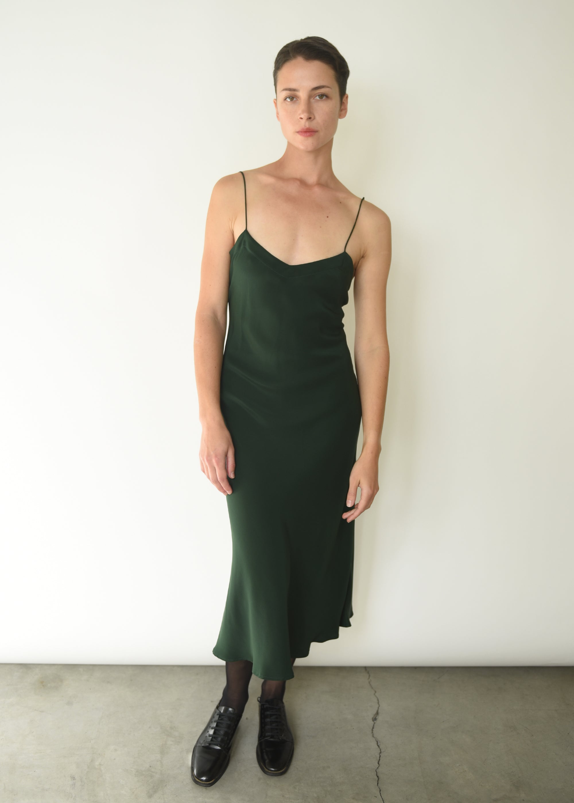 Kamperett V Neck Midi Slip