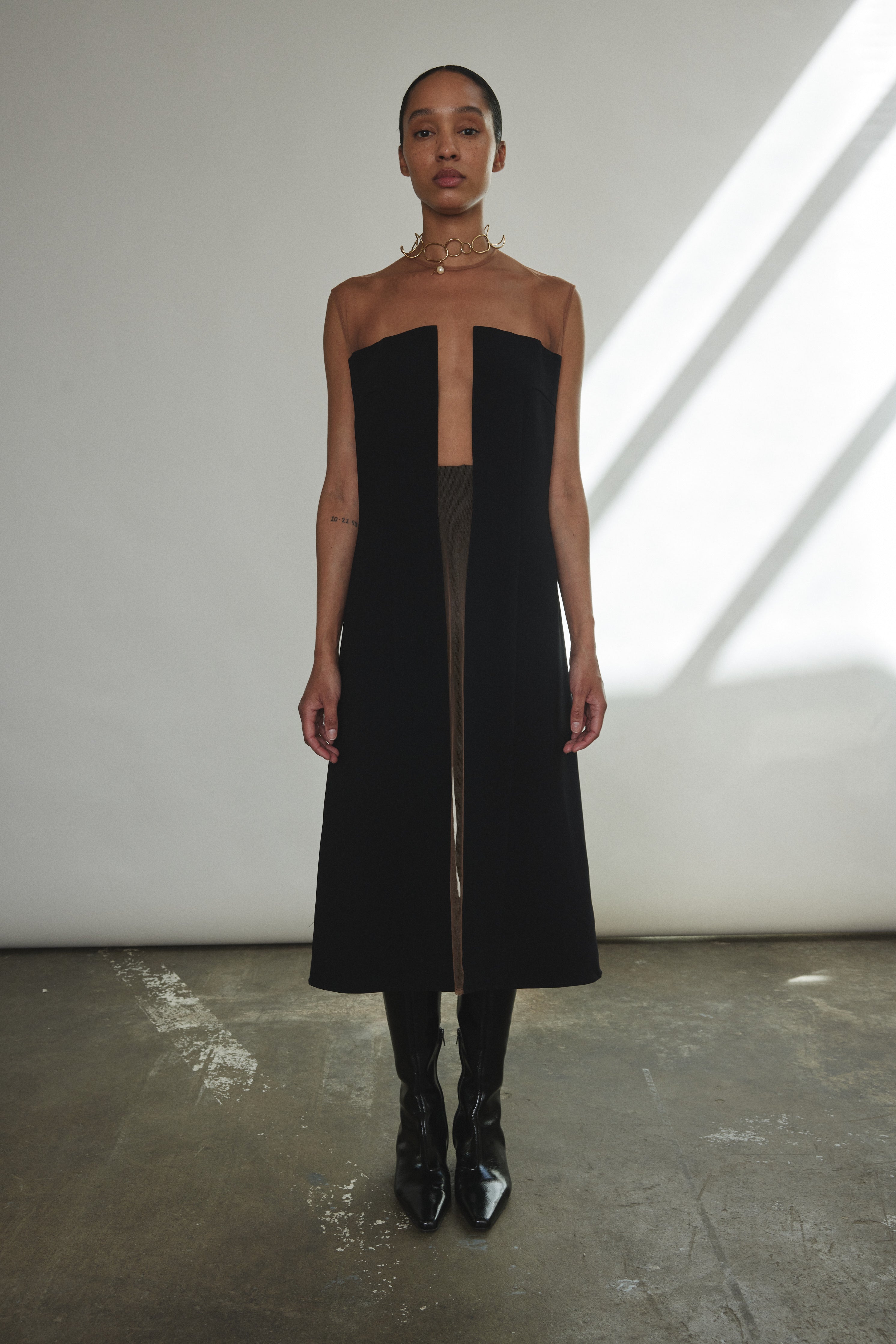 Pirie Shift Dress - Black 1X / Black Pirie Shift Dress - Black 1X / Black