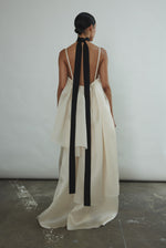 Kamperett Tissot Gown