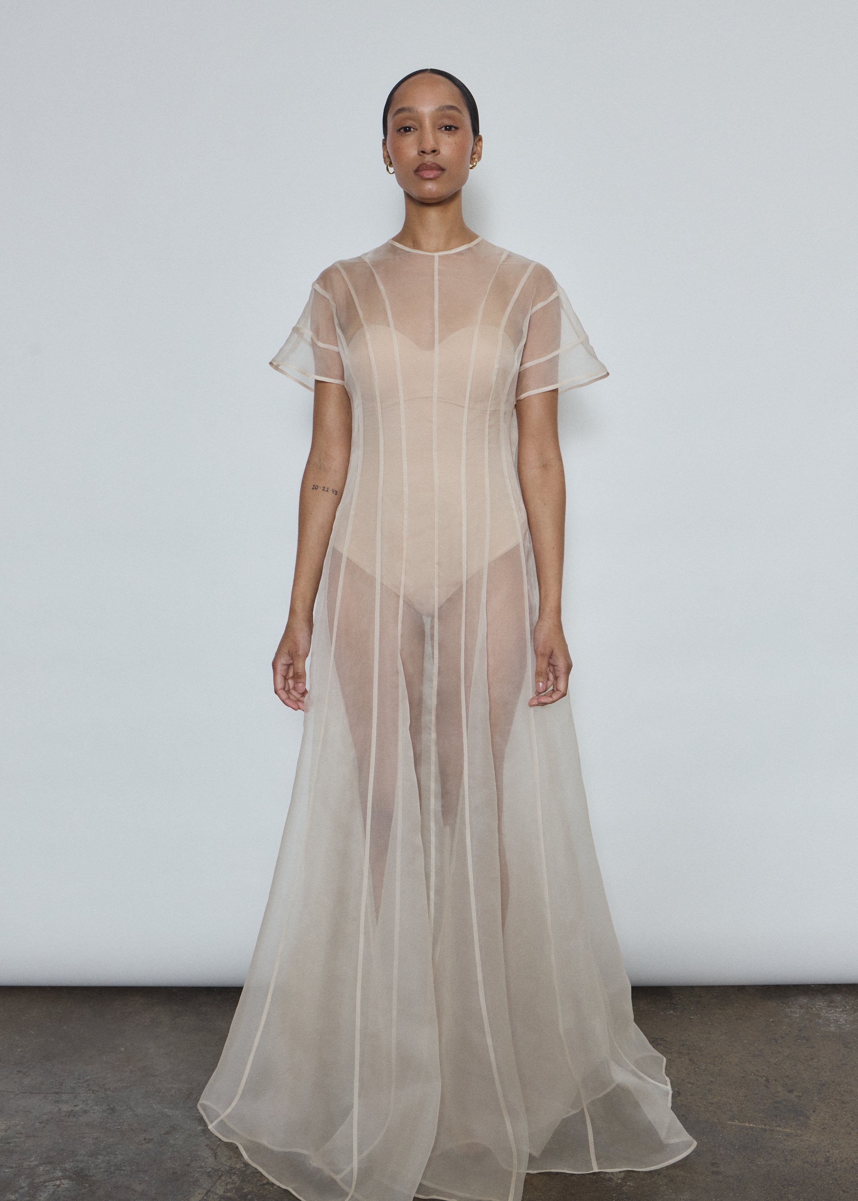 BRIDAL-Wedding Dresses Kamperett BRIDAL-Wedding Dresses Kamperett