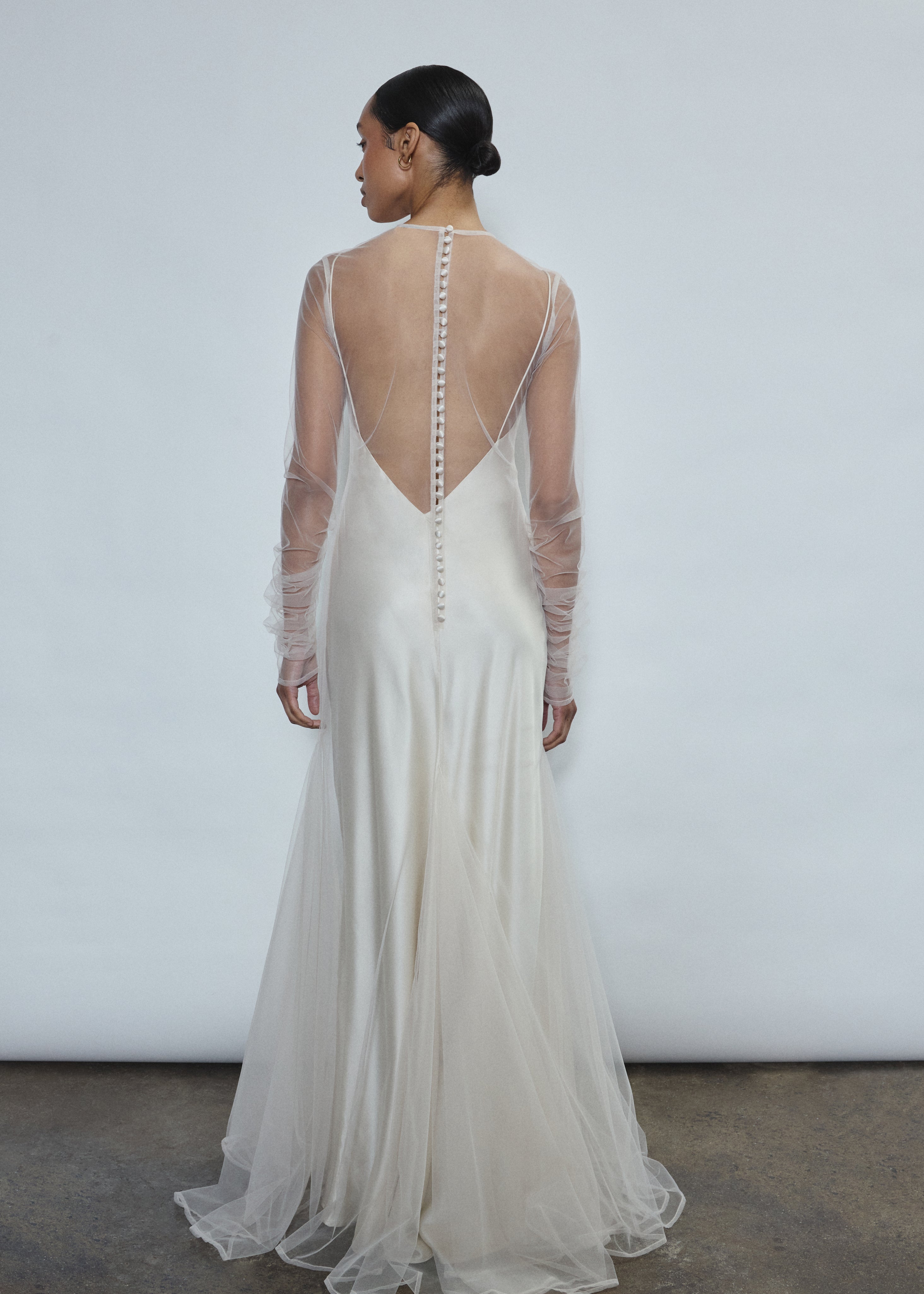 BRIDAL-Wedding Dresses Kamperett BRIDAL-Wedding Dresses Kamperett