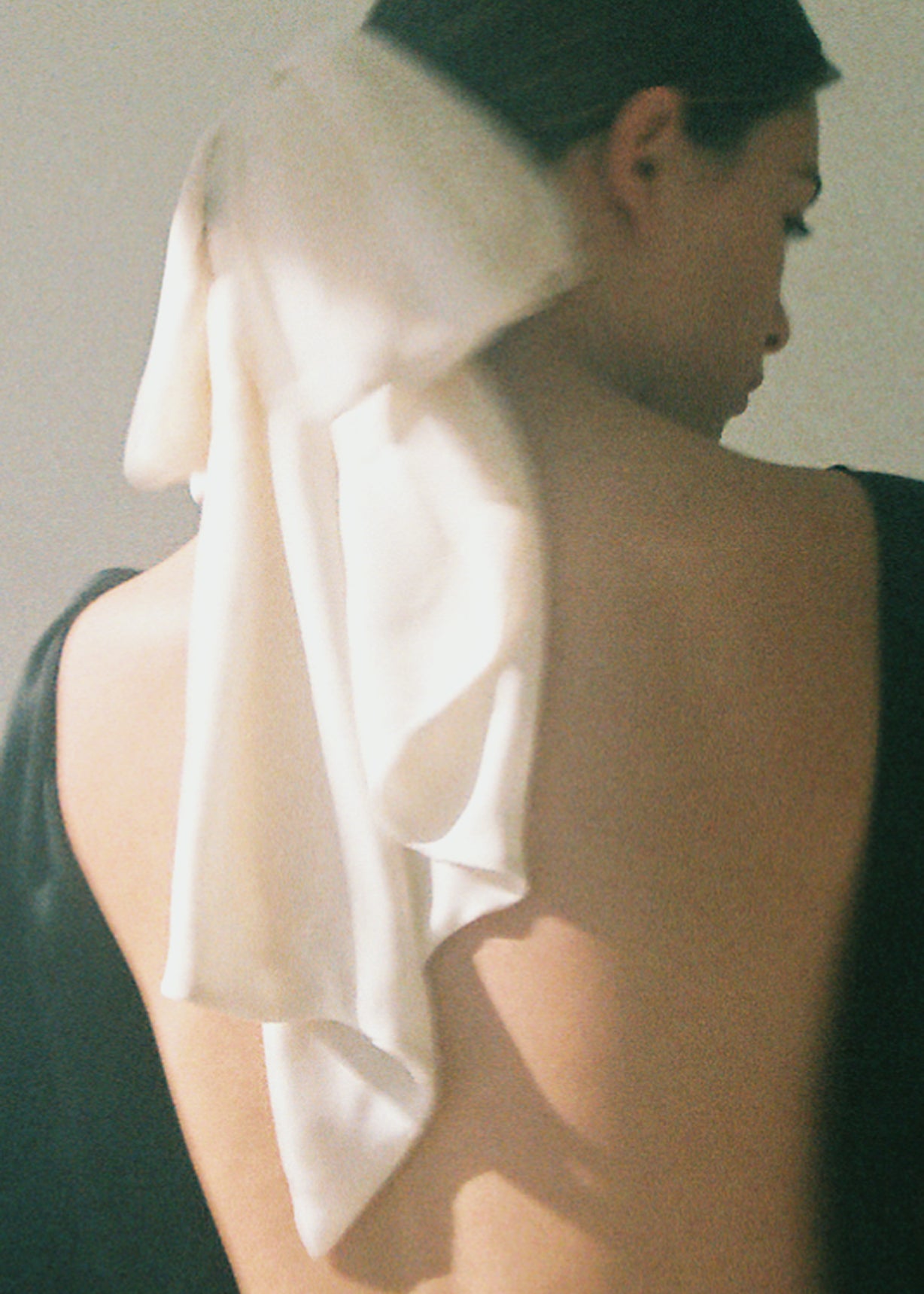 KAMPERETT SILK GEORGETTE BOW