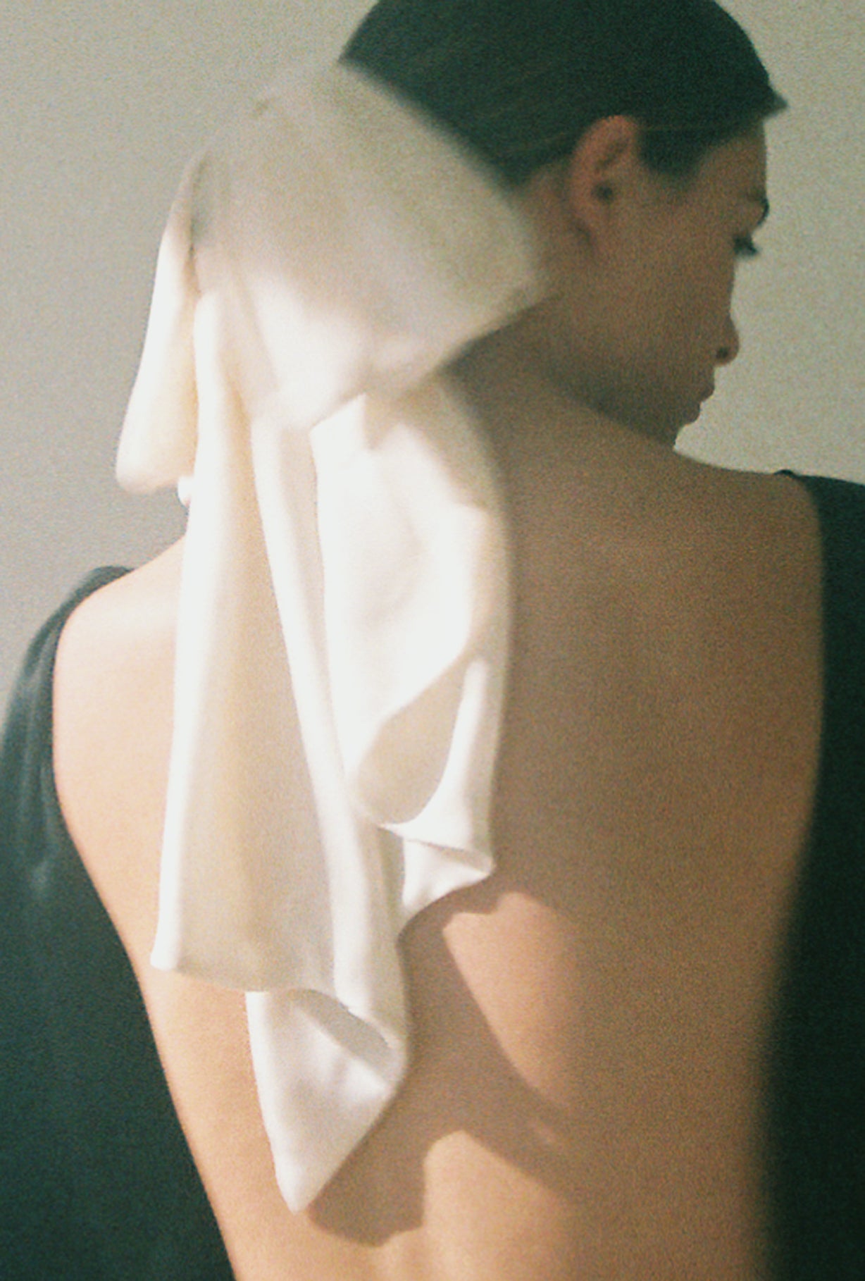 KAMPERETT SILK GEORGETTE BOW